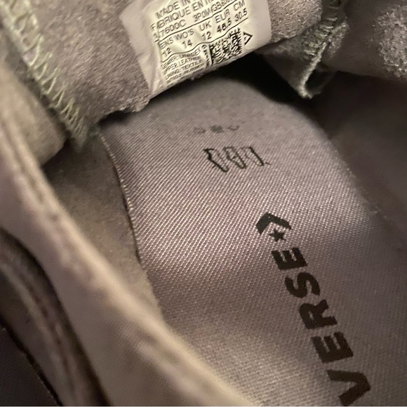 Converse Chuck Taylor Leather Sneakers - Picture 7 of 8